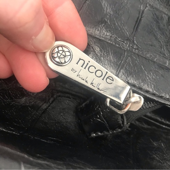 Vegan Leather Convertible Crossbody Fold Over Handbag - Picture 8 of 13